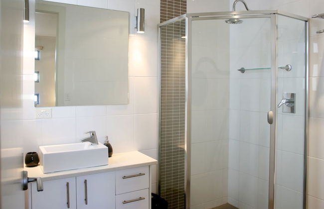 Penneshaw Oceanview Apartments - Photo 16