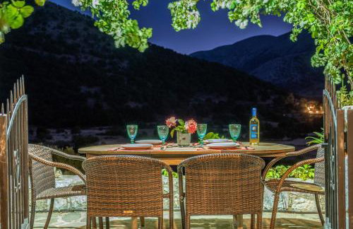 Private Stone villa-Pool and Maountain view - Photo 10