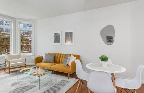 Belltown's Flower Moon, near The Space Needle - Foto 12