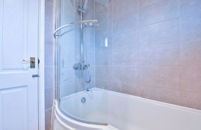 3 Bed House with Private Parking - Foto 30