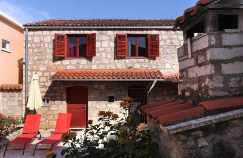 Guest House Roses - Photo 9