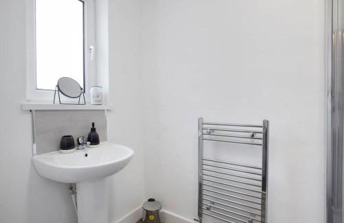 Spacious Living Room & Modern Comforts, Sleeps 4 - Foto 27