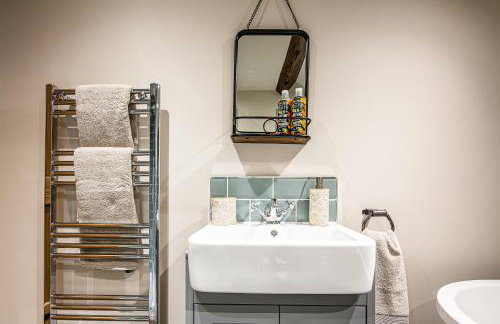 Hilldale Cottage - Photo 25