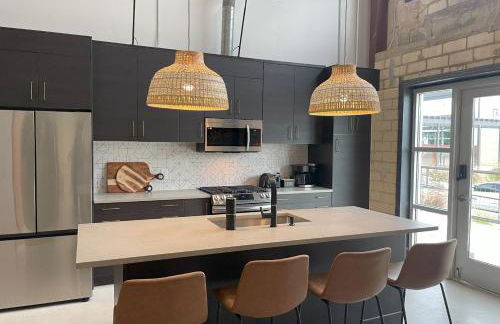 Fyrebird Place - Industrial Loft with Pavilion & Yard - Foto 6
