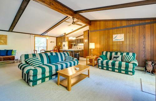 Lakefront Nekoosa Home Private Beach and Boat Dock! - Foto 5