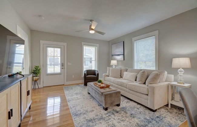 Fall Festivities - 4BR Home by IU Stadium Bloomington Bliss - Foto 14