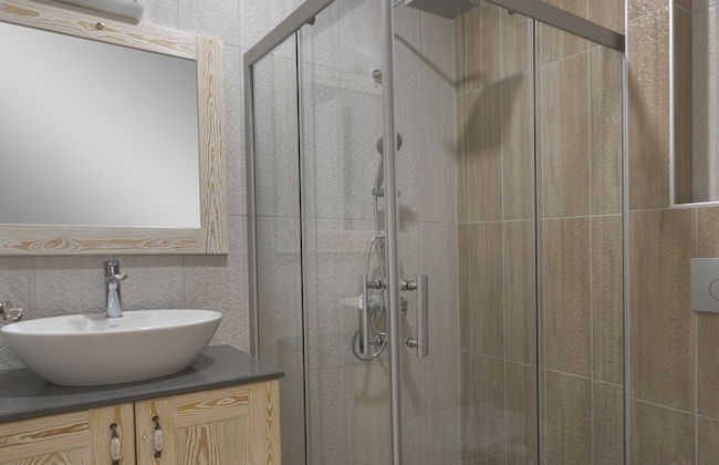 Kybele Suits - Photo 39