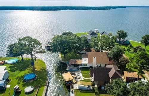 Luxury Lakefront Getaway - Foto 26