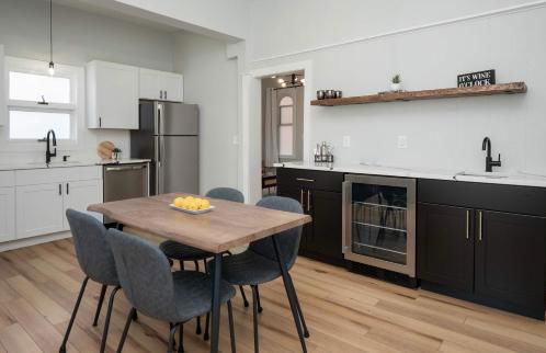 Jennifer's Stylish & Modern Broadway Getaway - Foto 21