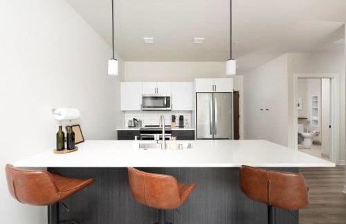 East Side Luxury 1BR Apt - Near Brady St with Balcony and Lounge - Foto 8