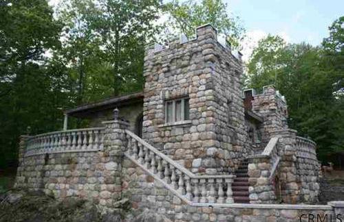 HIGHLANDS CASTLE overlooking Lake George plus 2 other CASTLES & SUITES - Foto 75