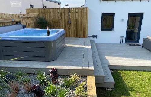 Waves Falmouth-hot tub games room very close to Swanpool beach and Falmouth GC - Foto 33