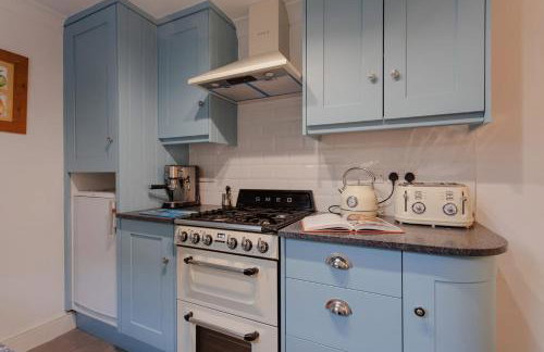 Didis Cottage-Dog Friendly-Garden-Cowes-Sleeps 4 - Foto 4
