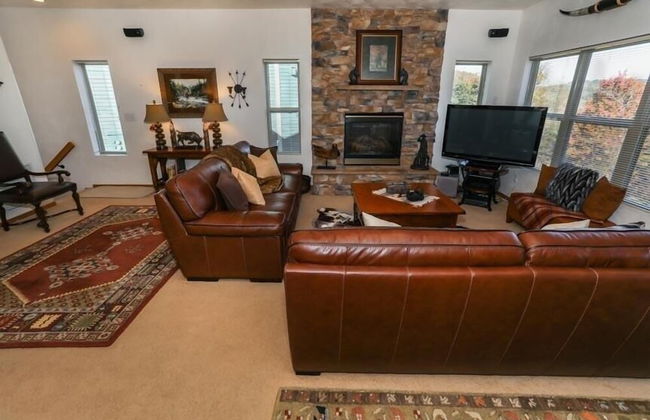 Seven Springs 4 BR Premium Condo, Mountain Views! by RedAwning - Foto 6