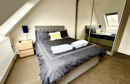 Stunning Modern, Private Apartment,15 Mins To Central London - Photo 3