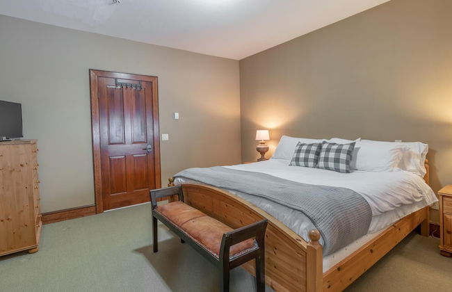 Mountain Time-spacious, Private Hot Tub,great View - Photo 5