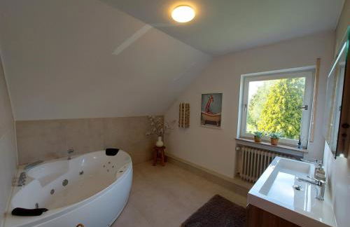 Ferienhaus Hescheld With Private Jacuzzi - Foto 26