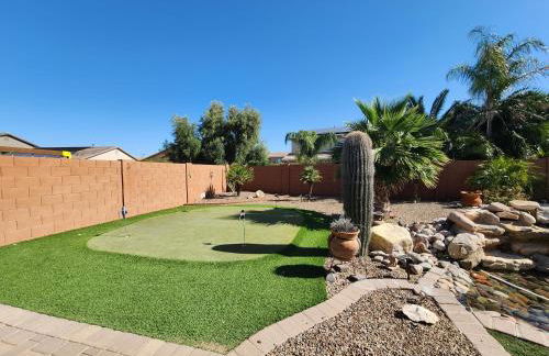 Oasis Villa With Pool, Putting Green & Pool Table - Photo 8