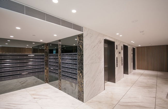 Modern 2 Bedroom Potts Point Apartment - Photo 2