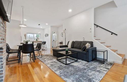 Pet Friendly 3 Bdrm House with Private Yard - Foto 6