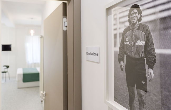 Mira Maradona - Foto 1