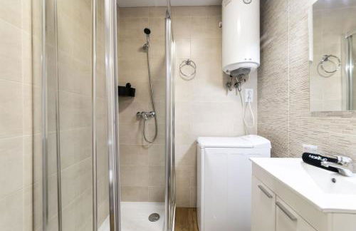 Deluxe V - Ferga Suites - Photo 19