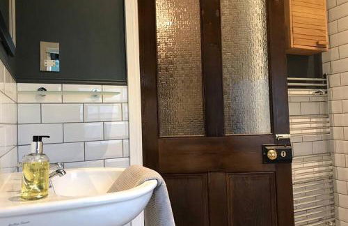 The Cheese Room, self-contained cosy retreat in the Quantock Hills - Photo 16