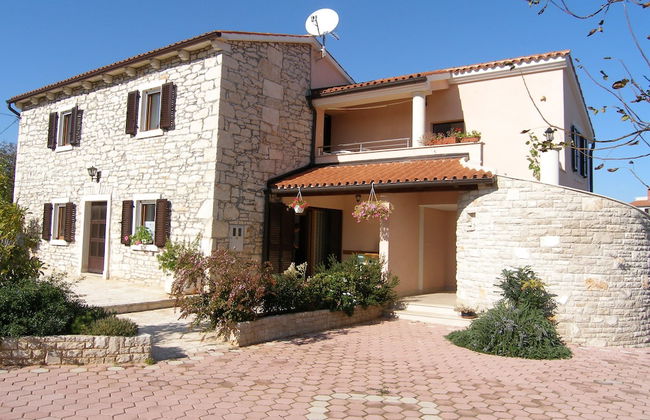 Villa Ana - Peaceful Location - Photo 22