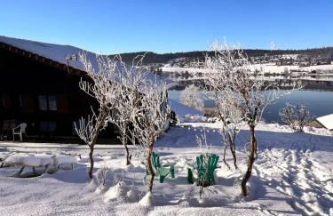 Chalet Charmant rénové au bord du Lac St Point - Foto 36