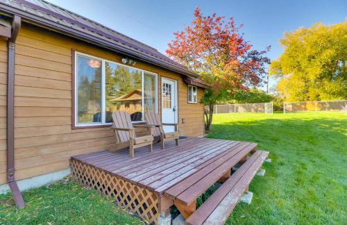 Lakeside Cabin with Beach about 14 Mi to Ski Area! - Foto 17