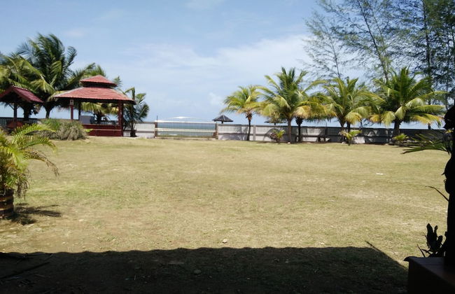 Bayu Beach Penarek - Foto 16