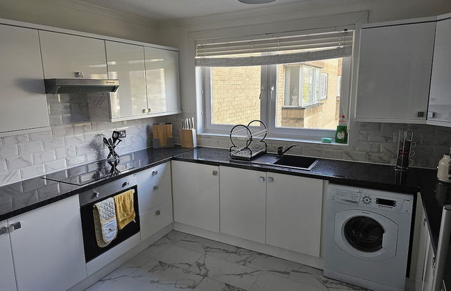 Snug - Colquhoun Square Apartment - Photo 8