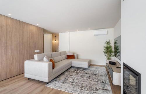 Green Coast Beachfront Retreat By Minhos Guest - Photo 4