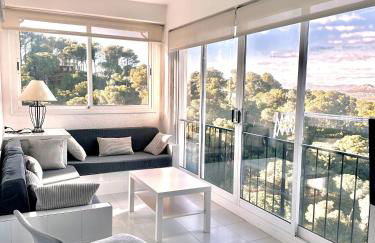 Apartamento con piscina y vistas al mar - Foto 1