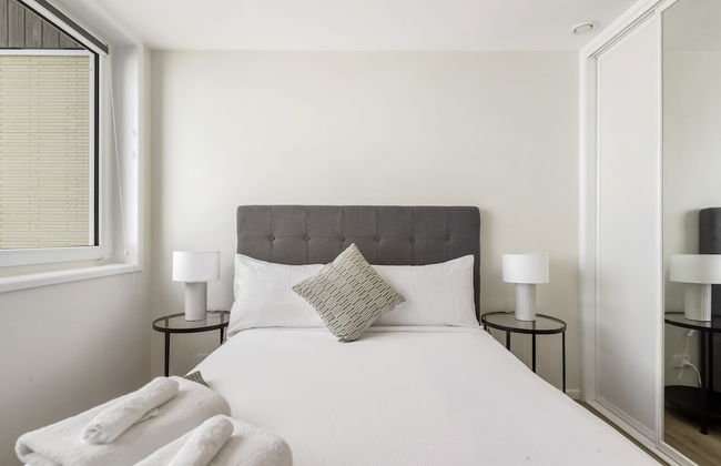 Brand New Retreat Halfmoon Bay-Netflix - Foto 4