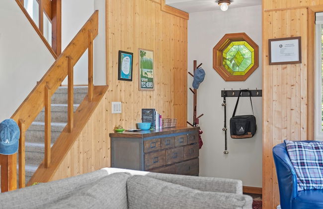 Waterside Haven by Avantstay Lakefront Hot Tub Game Room Fire Pit - Photo 9