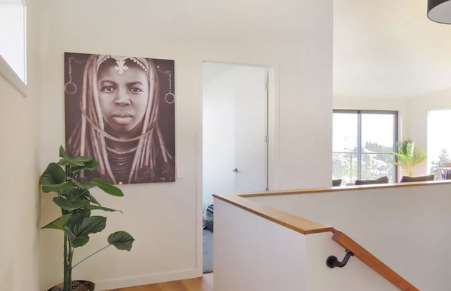 Newly Built Luxe House with Magnificent View - Foto 19