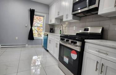 Two-Bedroom Home 25 min to NYC free parking-UNIT-2 - Foto 36