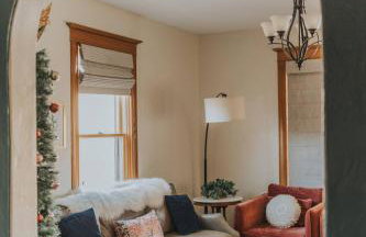 Spacious Downtown Family with Large Patio, Hot Tub, Fire Pit, by Forest & Peak Retreats - Foto 9