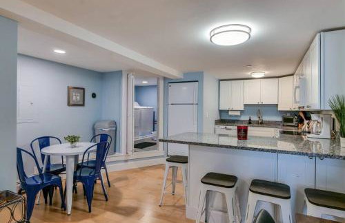 2BR Apt w/ 3 min Walk to downtown SWH - [Low Tide] - Foto 4