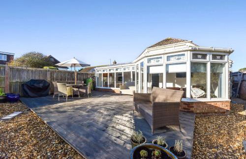 High Tide, East Wittering - Photo 20