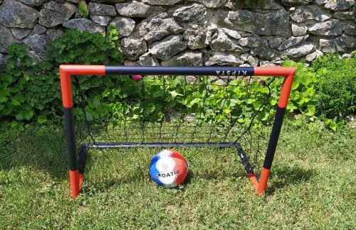 Apartment PARENZANA, little row HOUSE with big green yard in central Istria - Foto 10