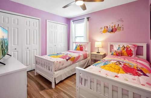 Spacious 4BR Home Perfect for Families - Foto 17