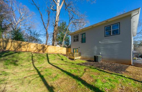 New Luxury Family Friendly Home Centrally Located - Foto 9