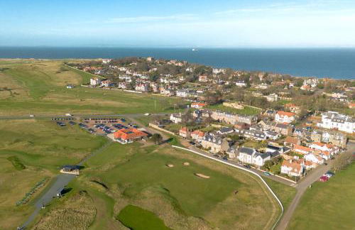Greenways Wake Up on the Fairway at Gullane - Photo 75