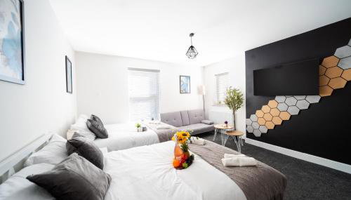 Open Mind Property - Cozy Flat for FOUR - Photo 1