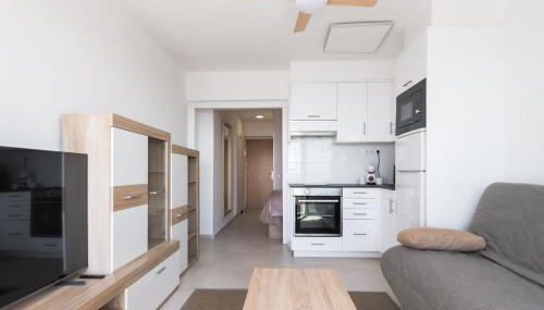 Seaview Heights Suite in Roses - Foto 5, stove