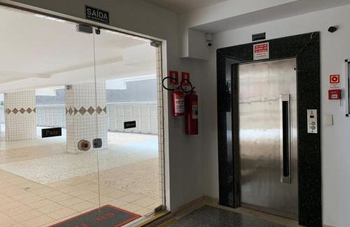 Lindo Apartamento Pé na Areia Canto do Forte - Foto 10