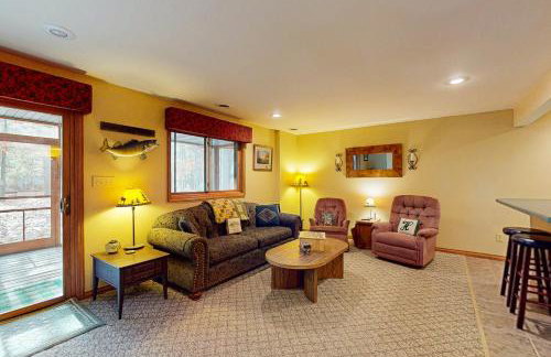 Manitowish Mike’s - Photo 24