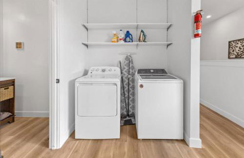 Spacious Downtown Indy Home Perfect for Groups - Photo 55